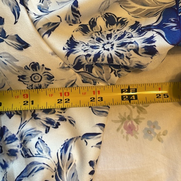 Blue Bell Sleeve V-Neck Midi Dress. - Picture 9 of 9